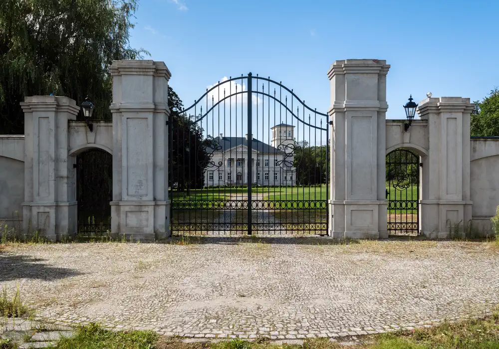 Vendete il vostro castello senza attenzione