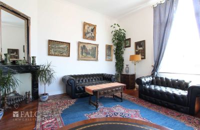 Castello in vendita Fays, Wallonie, Wohnzimmer im 1.OG des zweiten Traktes