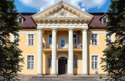 Immobili storici, Maniero barocco con portico vicino a Görlitz