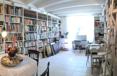 Casa padronale in vendita Gémozac, Nuova Aquitania:  Die Bibliothek mit Arbeitsplatz