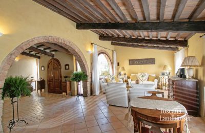Casa rurale in vendita Sarteano, Toscana:  RIF 3005 Eingang und Wohnbereich