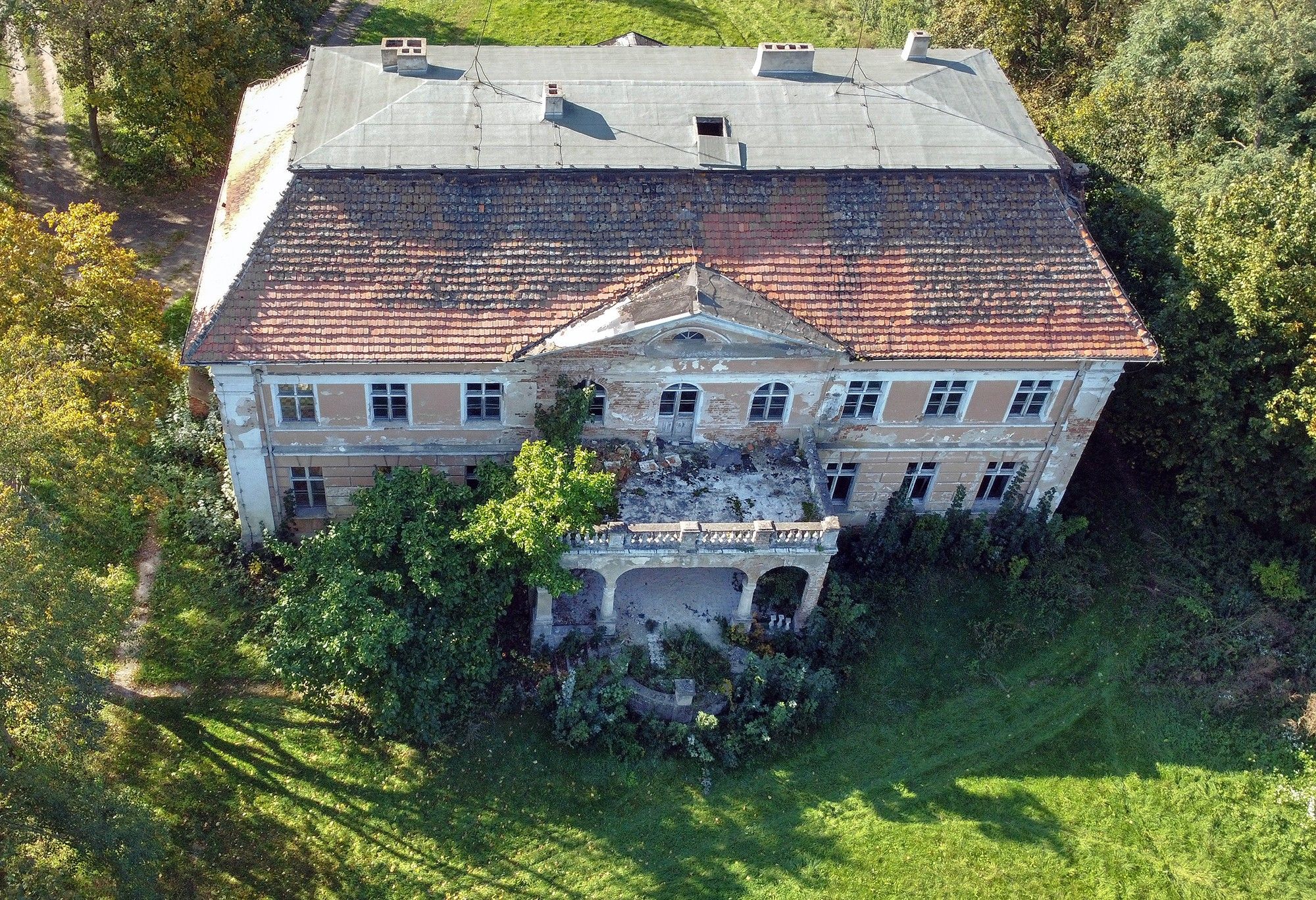 Immagini Villa padronale neoclassica a Granówko, Grande Polonia