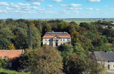 Immobili di carattere, Neoklassizistisches Gutshaus in Granówko, Großpolen
