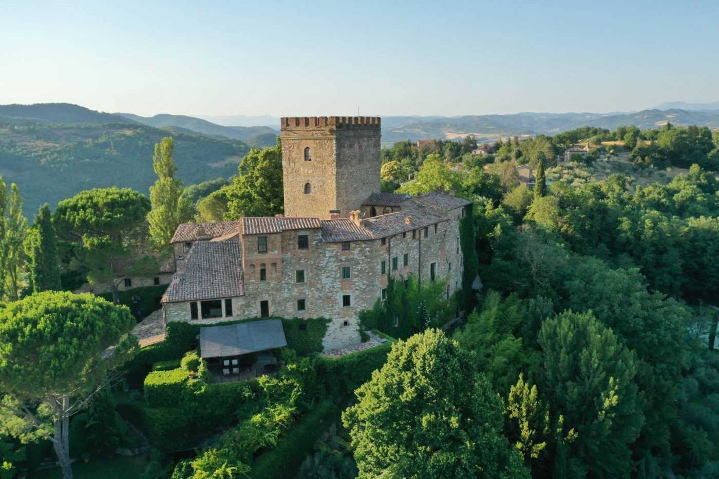 Immagini Castello di Polgeto in Umbria in vendita