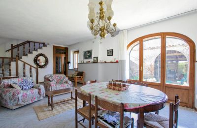 Casale in vendita Asciano, Toscana:  RIF 2982 Wohnbereich mit Zugang zum Innenhof