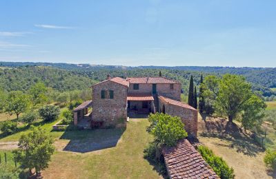 Casale in vendita Asciano, Toscana:  RIF 2982 Blick auf Anwesen
