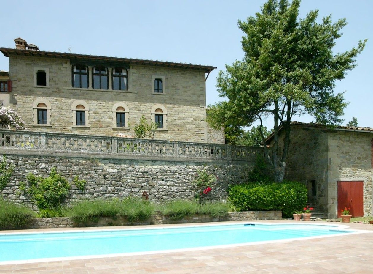 Immagini Villa rinnovata a Caprese Michelangelo