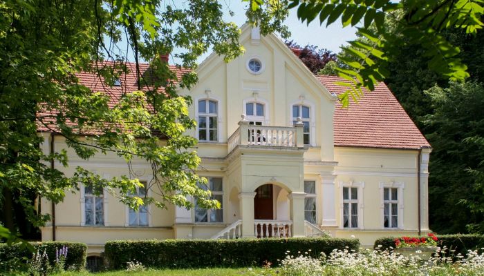 Villa padronale in vendita Chojnice, Pomerania,  Polonia