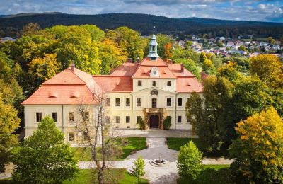 Palazzo in vendita Mirošov, Zámek Mirošov, Plzeňský kraj:  Vista frontale