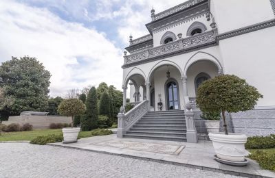 Villa storica in vendita 28040 Lesa, Piemonte:  