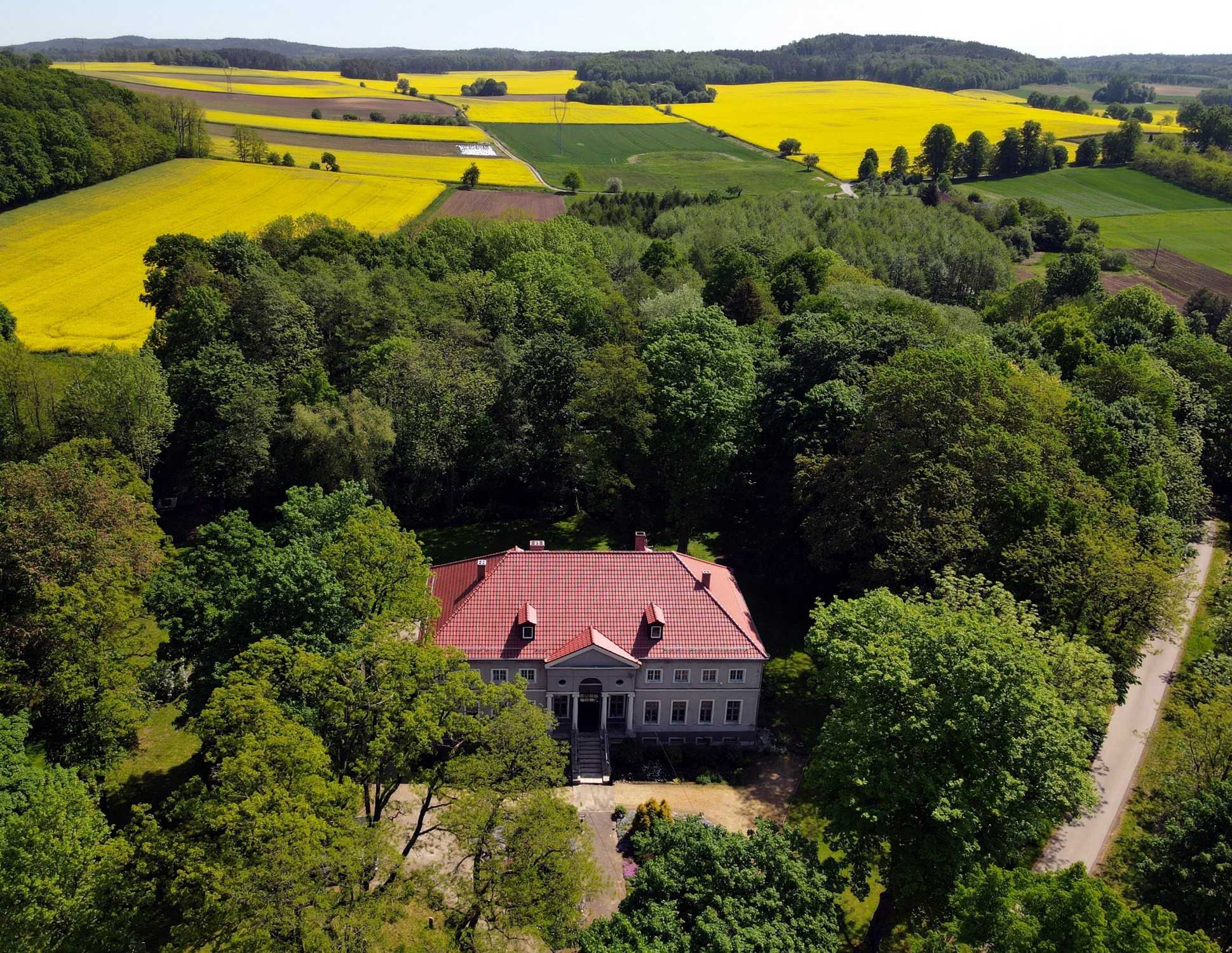 Immagini Villa in Polonia vicino a Görlitz (Germania)