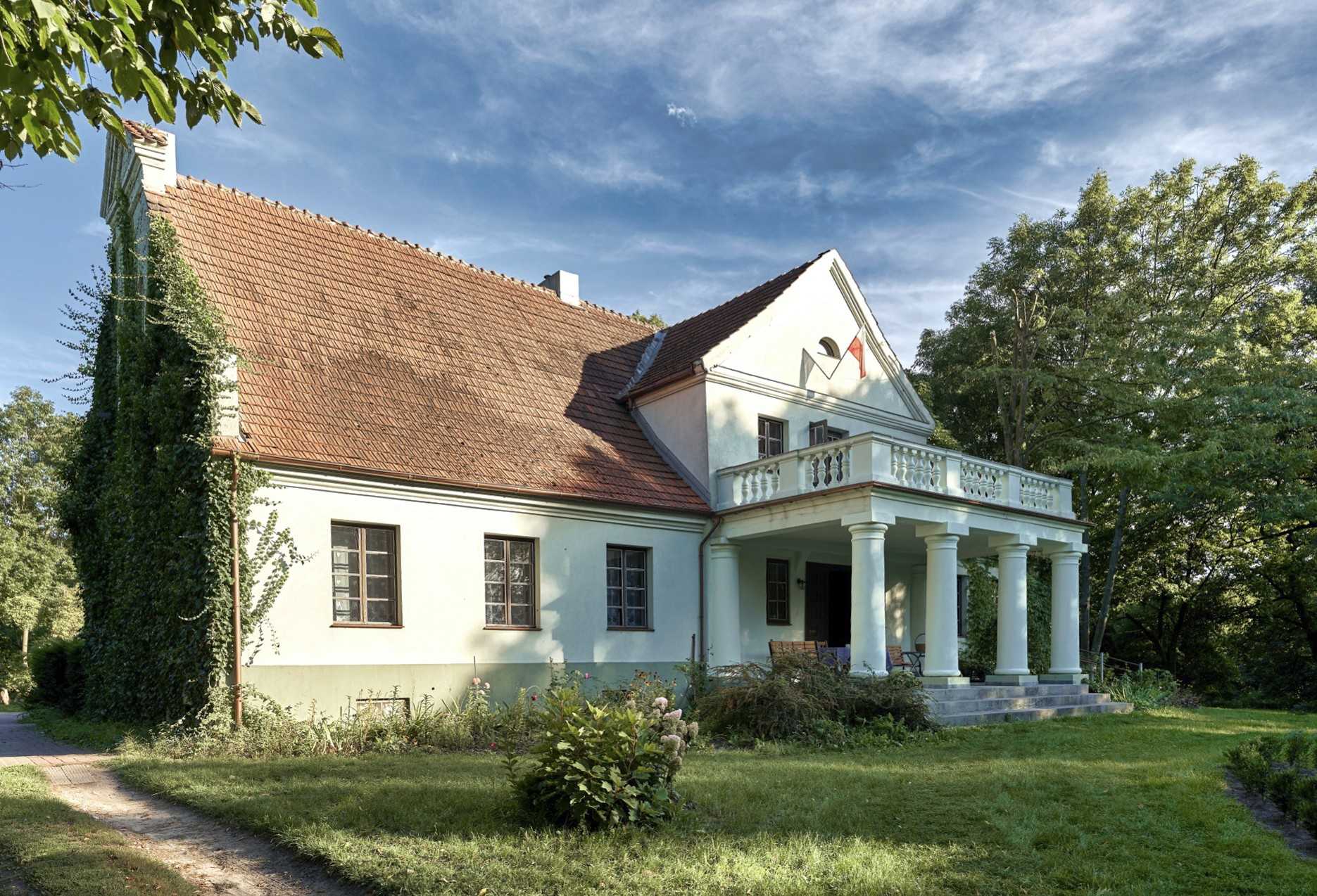 Immagini Manor house near Toruń with 4 ha of land