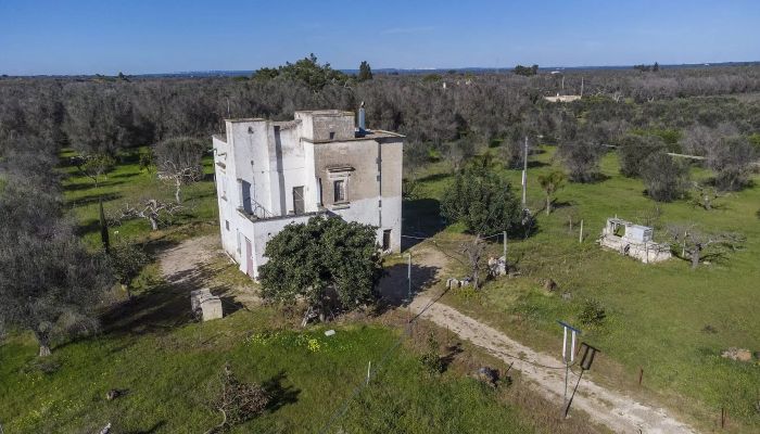 Casale in vendita Oria, Puglia,  Italia