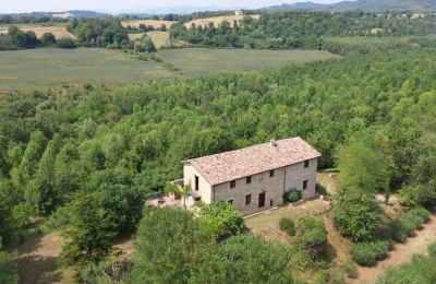 Casale in vendita Promano, Umbria:  Vista esterna
