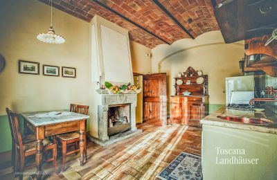 Casa rurale in vendita Castiglione d'Orcia, Toscana:  RIF 3053 Küche 2 mit offenem Kamin