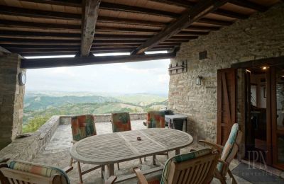 Casale in vendita 06026 Pietralunga, Umbria:  Terrazza