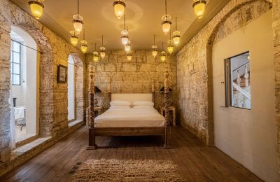 Villa storica in vendita İstanbul, Tom Tom, Nur-i Ziya Sokak, , Camera da letto