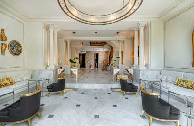 Villa storica in vendita İstanbul, Tom Tom, Nur-i Ziya Sokak, , Sala d'ingresso