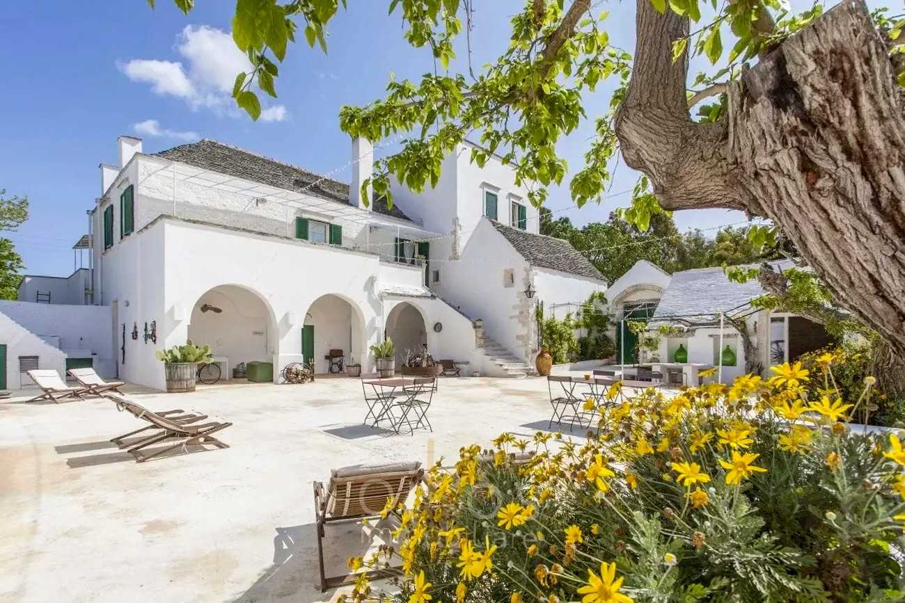 Immagini Incomparabile e perfettamente ristrutturato: Masseria a Martina Franca