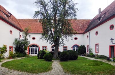 Castello in vendita 91792 Ellingen, An der Vogtei 2, Baviera, Cortile