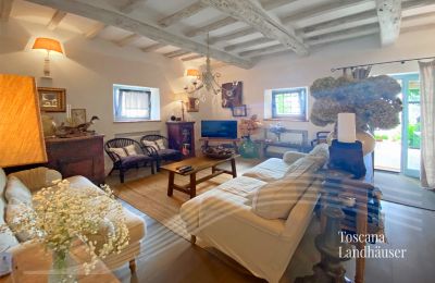 Casa rurale in vendita Loro Ciuffenna, Toscana:  RIF 3098 Wohnbereich mit Zugang zum Garten