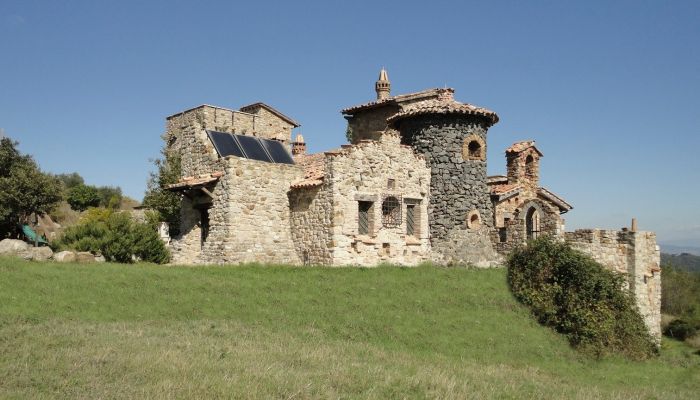 Castello vicino a Todi in posizione panoramica da sogno