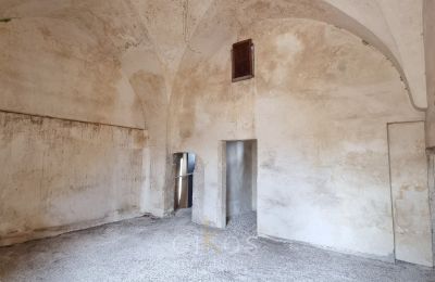 Palazzo in vendita Oria, Puglia:  