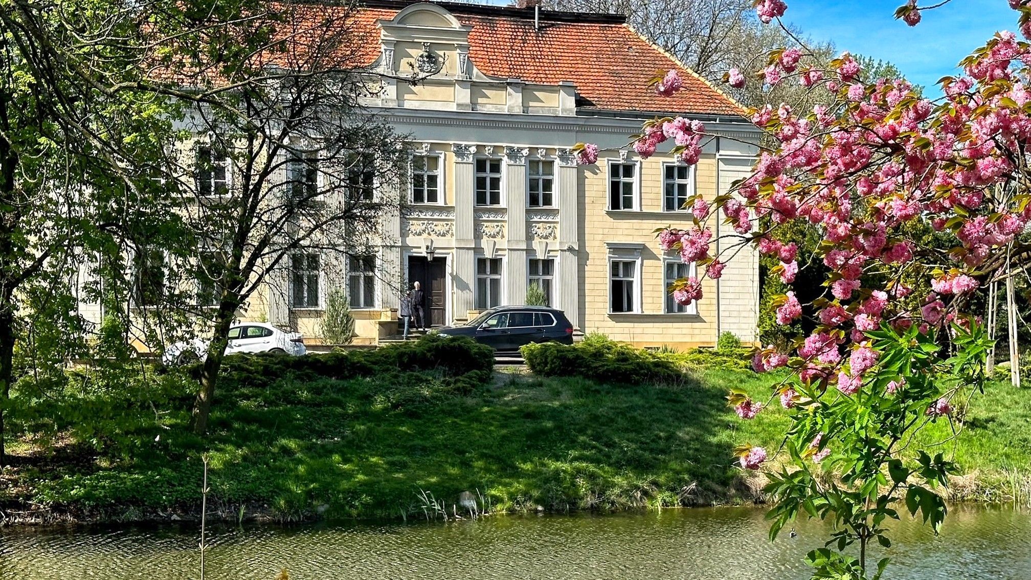 Immagini Casa padronale classicista a Gola, vicino a Gostynin, in Wielkopolska