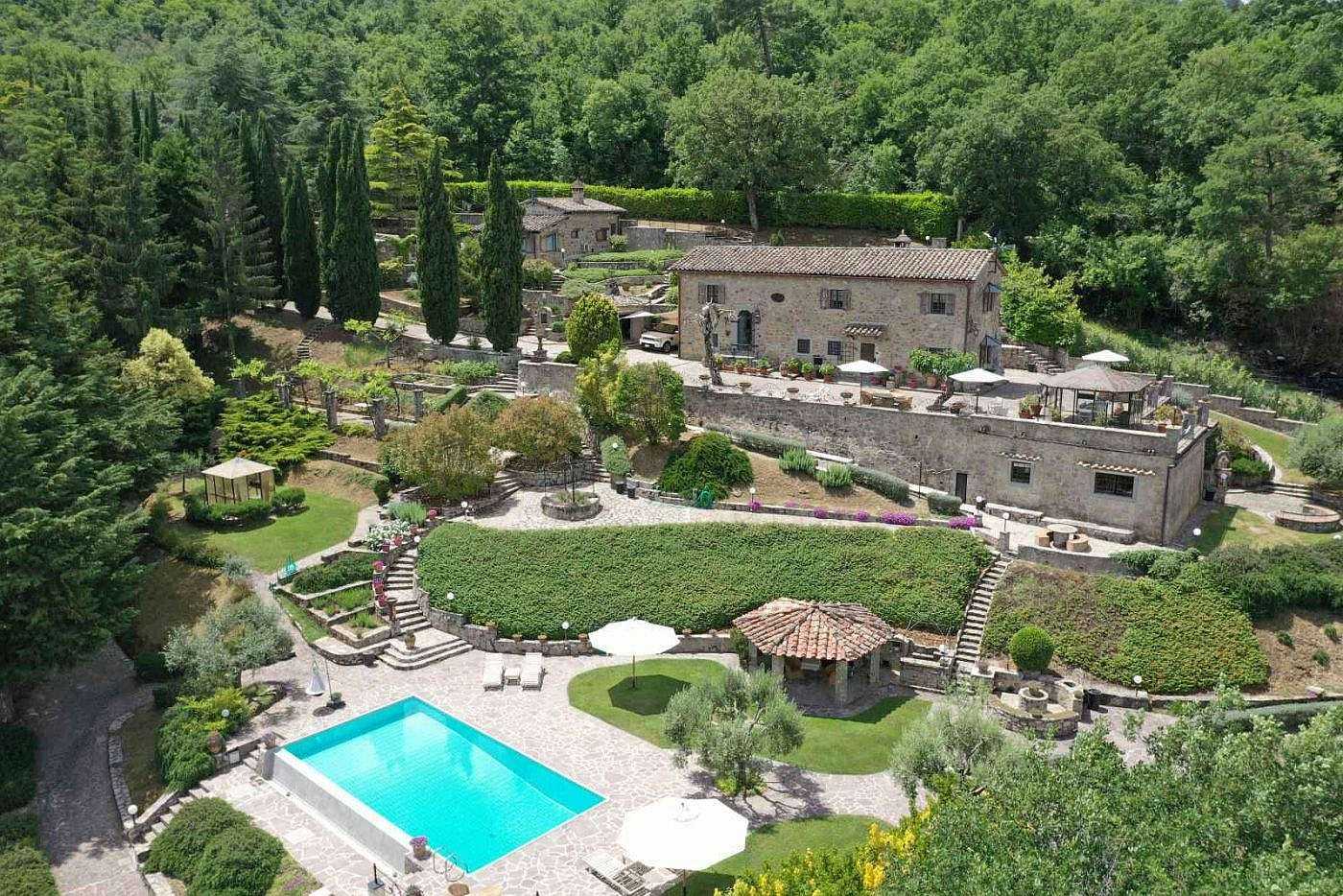 Immagini Casa di campagna con vista sulla valle a ovest di Umbertide