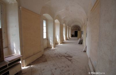Castello in vendita Karlovarský kraj, Disimpegno