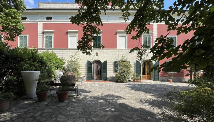 Villa storica in vendita Lavaiano, Toscana,  Italia