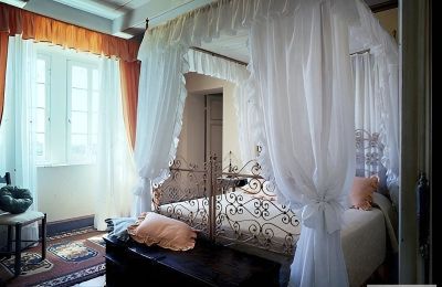 Villa storica in vendita Lari, Toscana:  Camera da letto