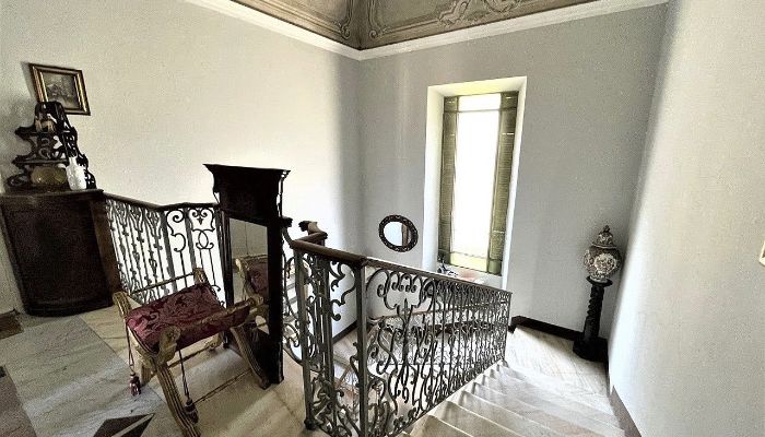 Villa storica Verbano-Cusio-Ossola, Intra 5