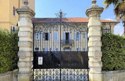 Villa storica in vendita Verbano-Cusio-Ossola, Intra, Piemonte:  Cancello