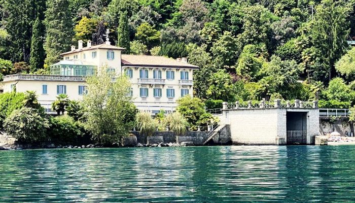 Villa storica in vendita 28824 Oggebbio, Piemonte,  Italia