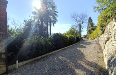 Villa storica in vendita 28824 Oggebbio, Piemonte:  Vialetto
