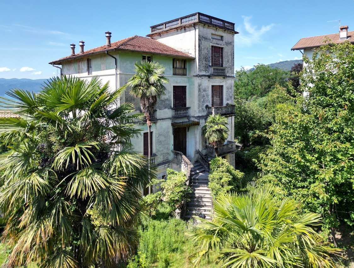 Immagini Villa d'epoca a Verbania Antoliva con vista lago e giardino