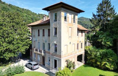 Villa storica in vendita 28040 Lesa, Piemonte:  