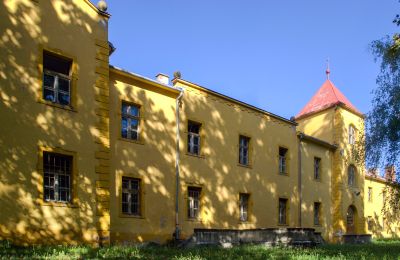 Casa padronale in vendita Regione di Nitra:  Vista posteriore