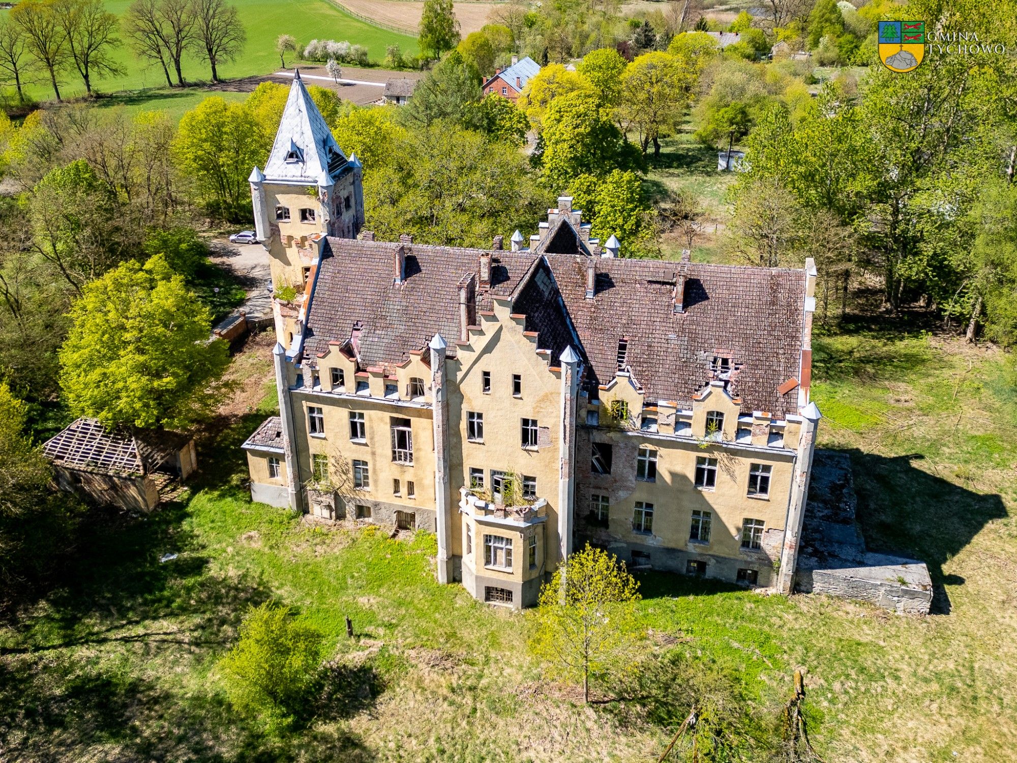 Immagini Villa neogotico del XIX secolo in vendita