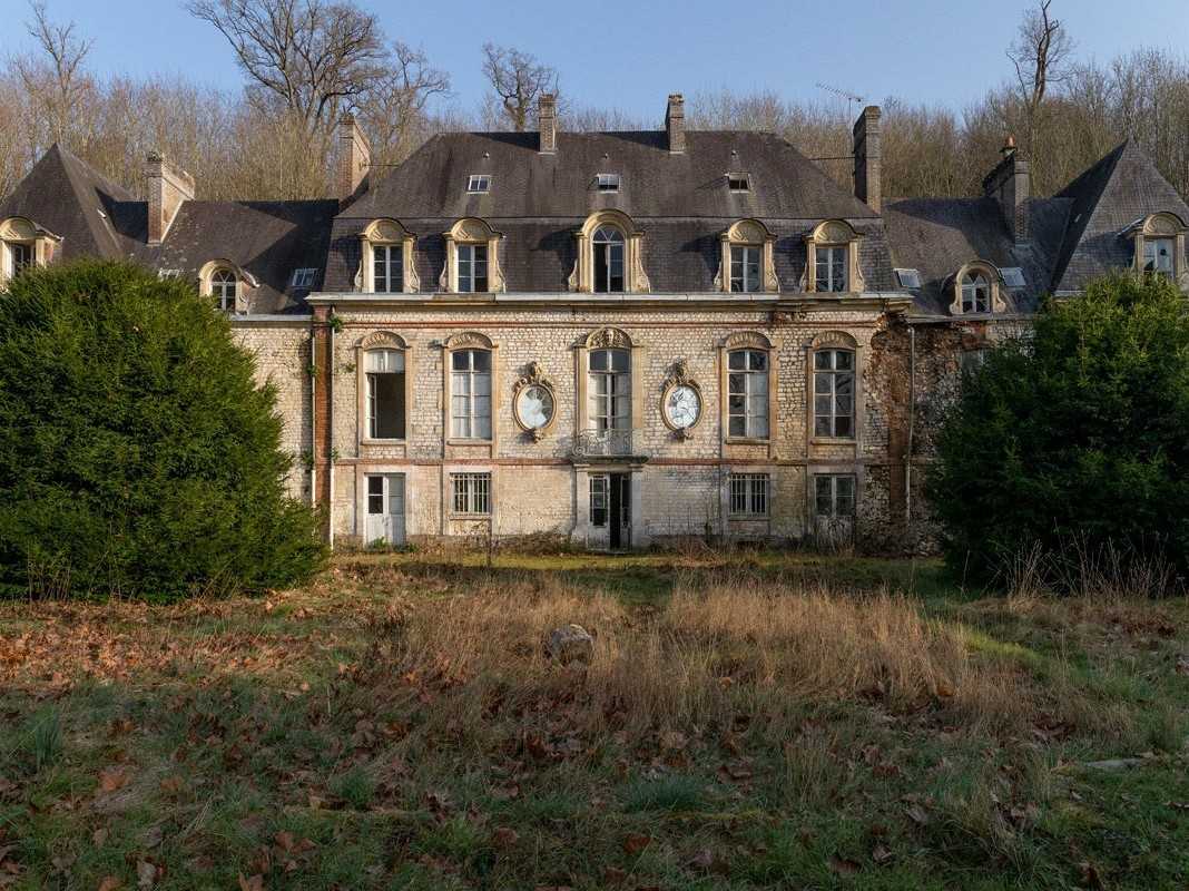 Immagini Château da ristrutturare in Normandia