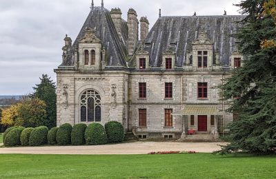 Immobili storici, Eccellente castello in Bretagna con 24 ettari di terreno