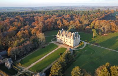 Immobili di carattere, Eccellente castello in Bretagna con 30 ettari di terreno