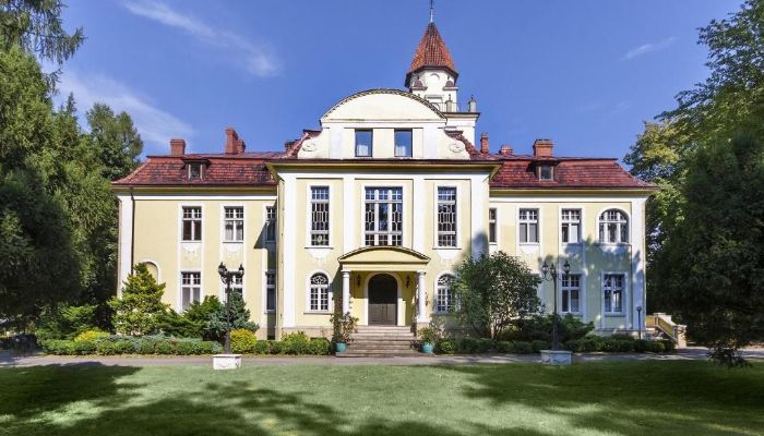 Palazzo in vendita Częstochowa, Voivodato della Slesia,  Polonia