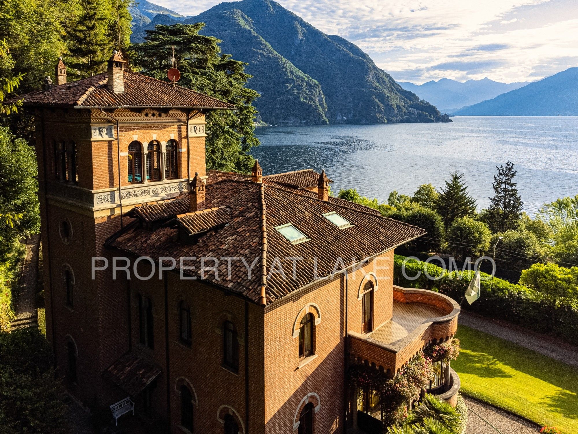 Immagini Menaggio: Prestigiosa dimora sul lago di Como