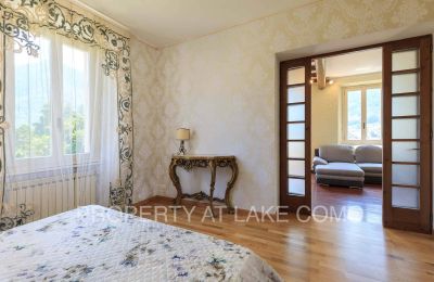 Villa storica in vendita Dizzasco, Lombardia:  Camera da letto
