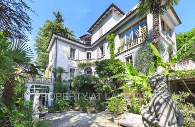 Villa storica in vendita Dizzasco, Lombardia:  Vista esterna