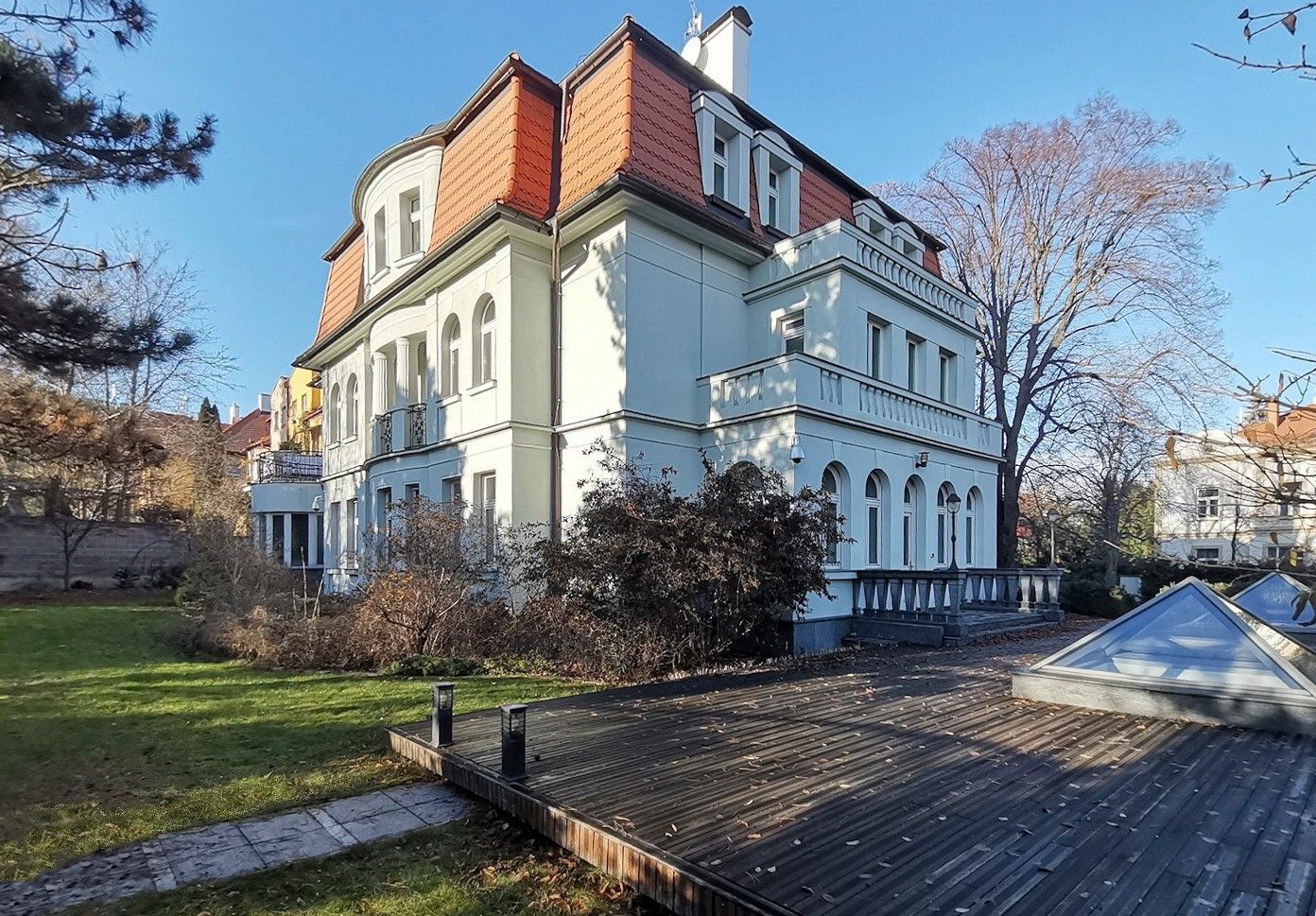 Immagini Villa storica di lusso nel cuore di Praga Bubeneč