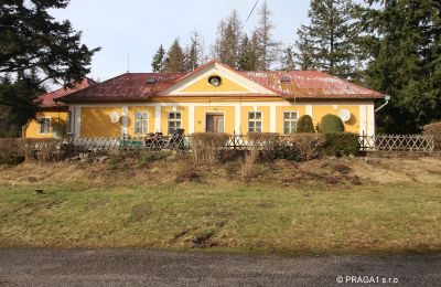 Casa padronale in vendita Karlovy Vary, Karlovarský kraj:  