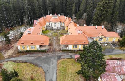 Casa padronale in vendita Karlovy Vary, Karlovarský kraj:  